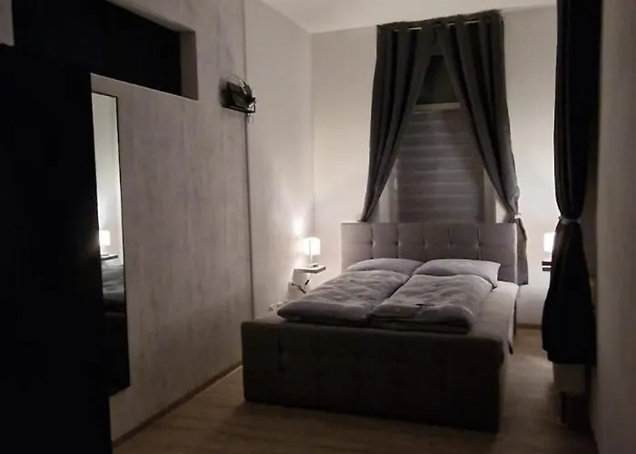 Mit Fitnessstudio Top2 * Plauen